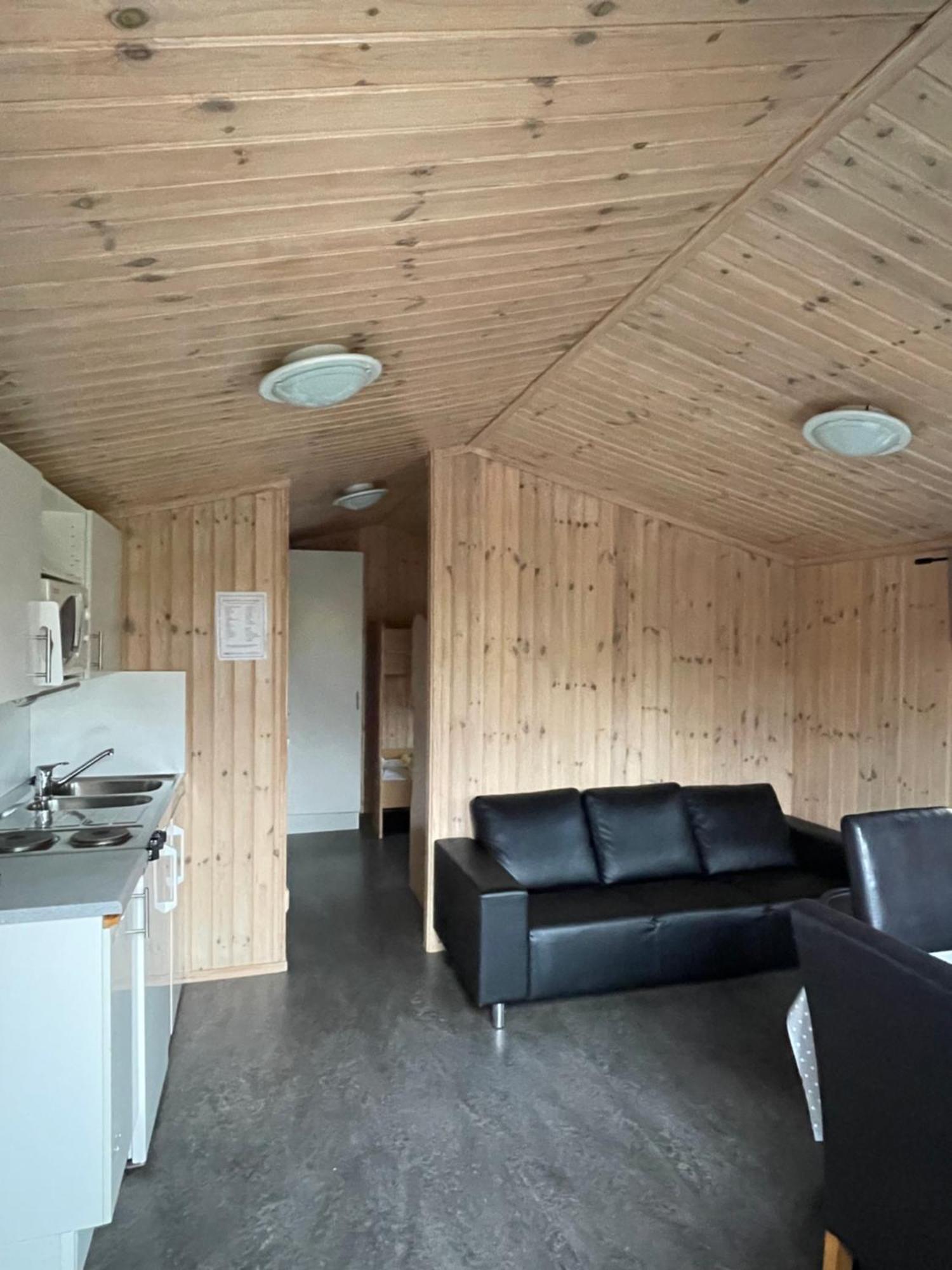 Skara Stads-Camping & Stugby מראה חיצוני תמונה